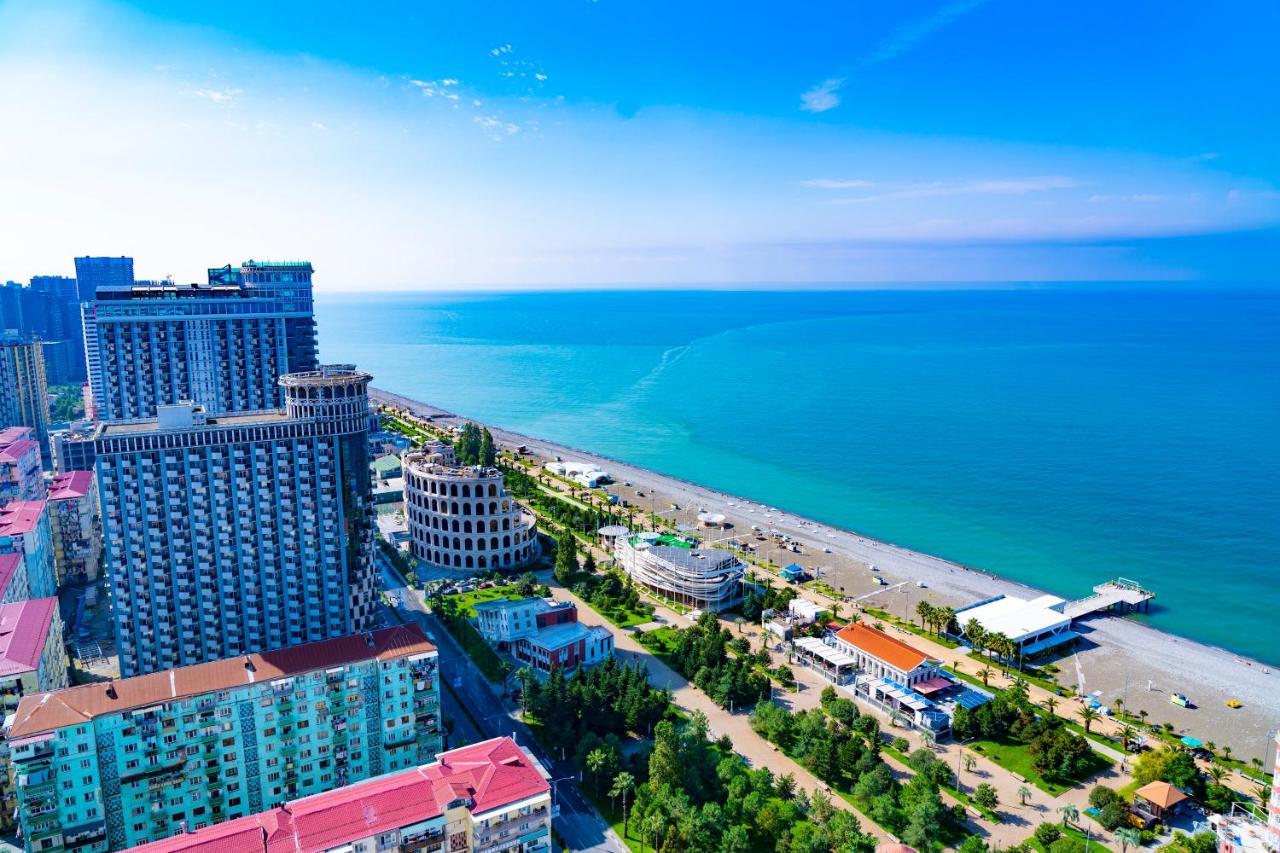 Seaside Resort In New Orbi Twins Batoemi Buitenkant foto